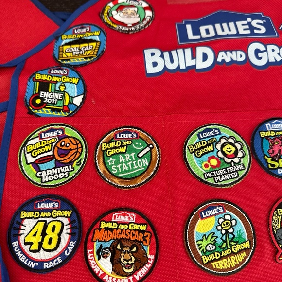 Lot of 3 Lowes Build and Grow Kids Aprons & Tons Of Patches - Picture 5 of 11